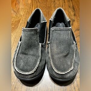 Child’s Canvas Slip On CROCS Shoes SZ 11